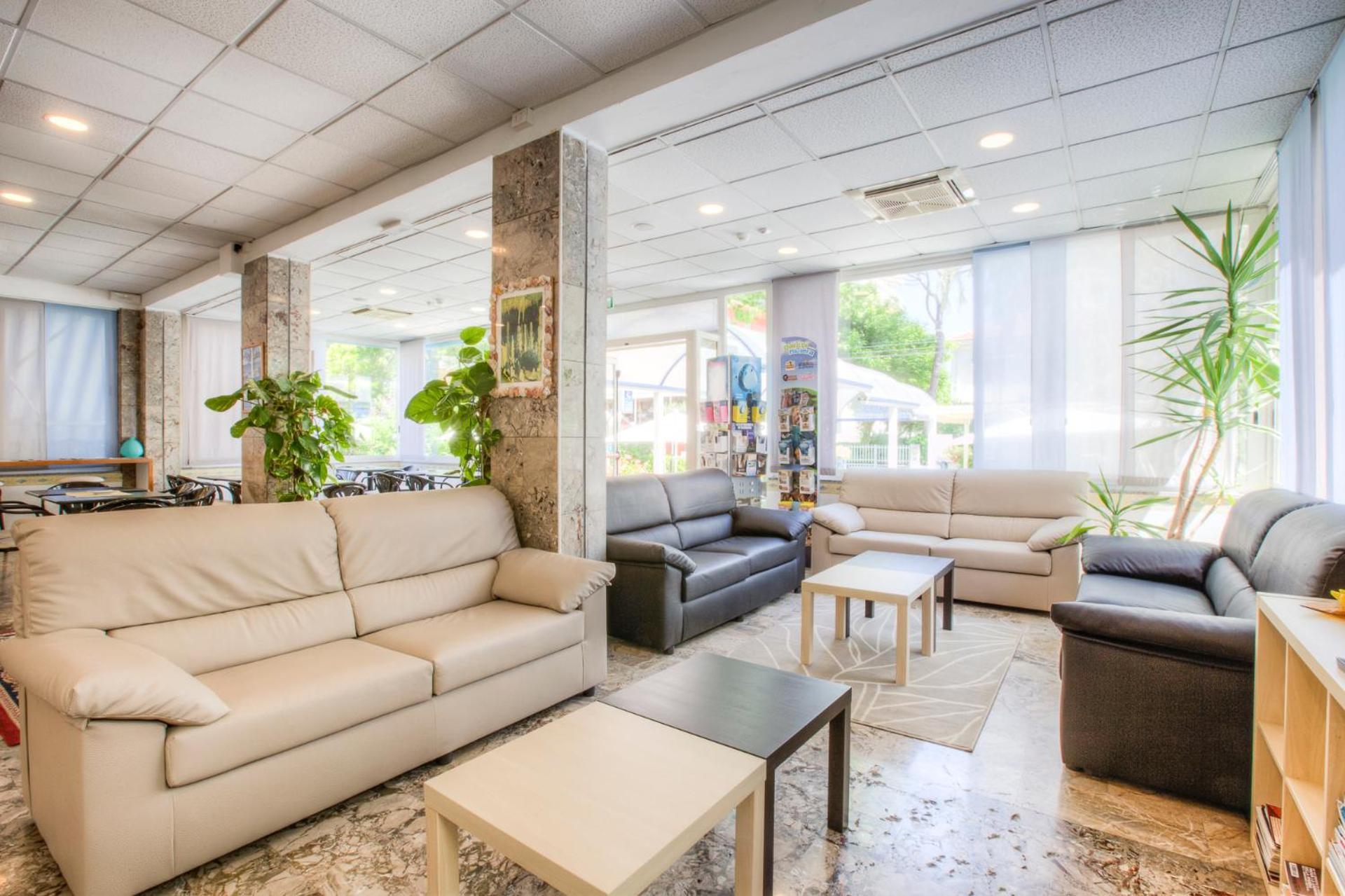 Hotel Taunus - Vista Mare リッチョーネ エクステリア 写真